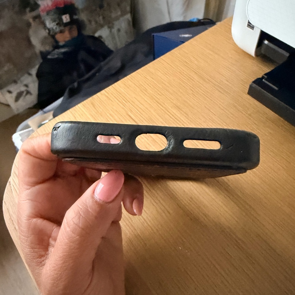 Louis Vuitton Black and Brown Phone Case - Picture 5 of 7